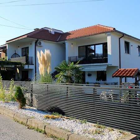 Belov Rooms And Apartments Demir Kapija Ngoại thất bức ảnh