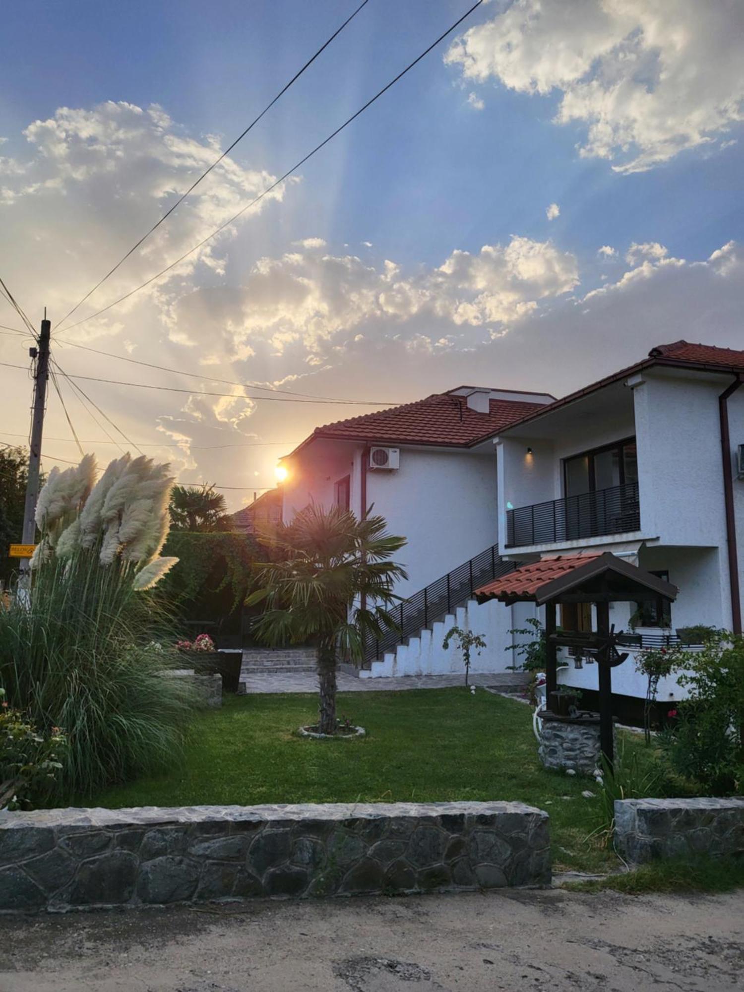 Belov Rooms And Apartments Demir Kapija Ngoại thất bức ảnh
